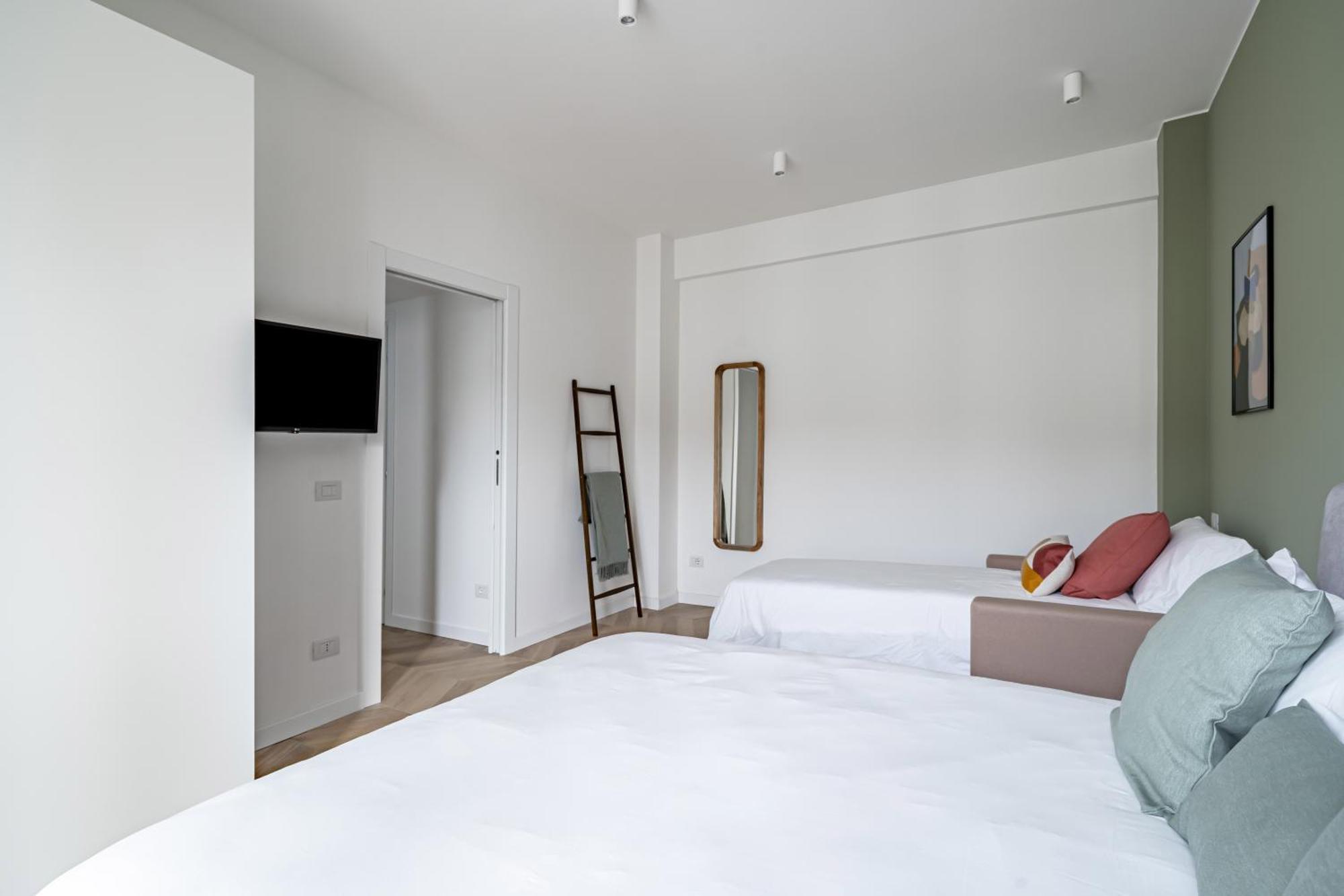 Milanofierapartments Colonna Exterior foto